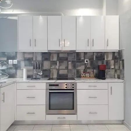 Lion House Vrachati